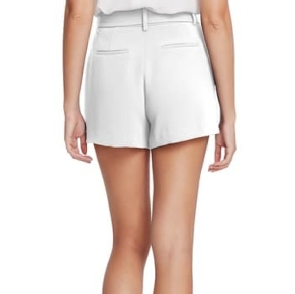 Woman’s dress shorts, size 10 - Picture 3 of 12